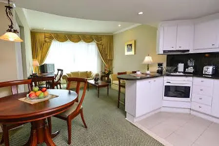 Torres De Suites By Inamazonas Quito